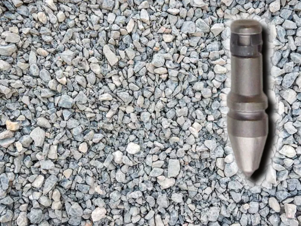 Carbide chisel set for crushed-stone renovation
